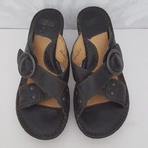 Born Black Pebble Leather Buckle X- Cross Sandal 9